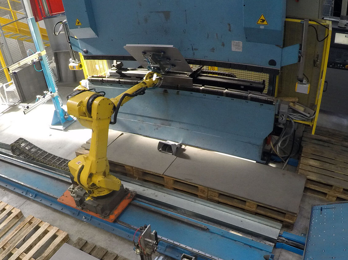 Bending Sheet Robots